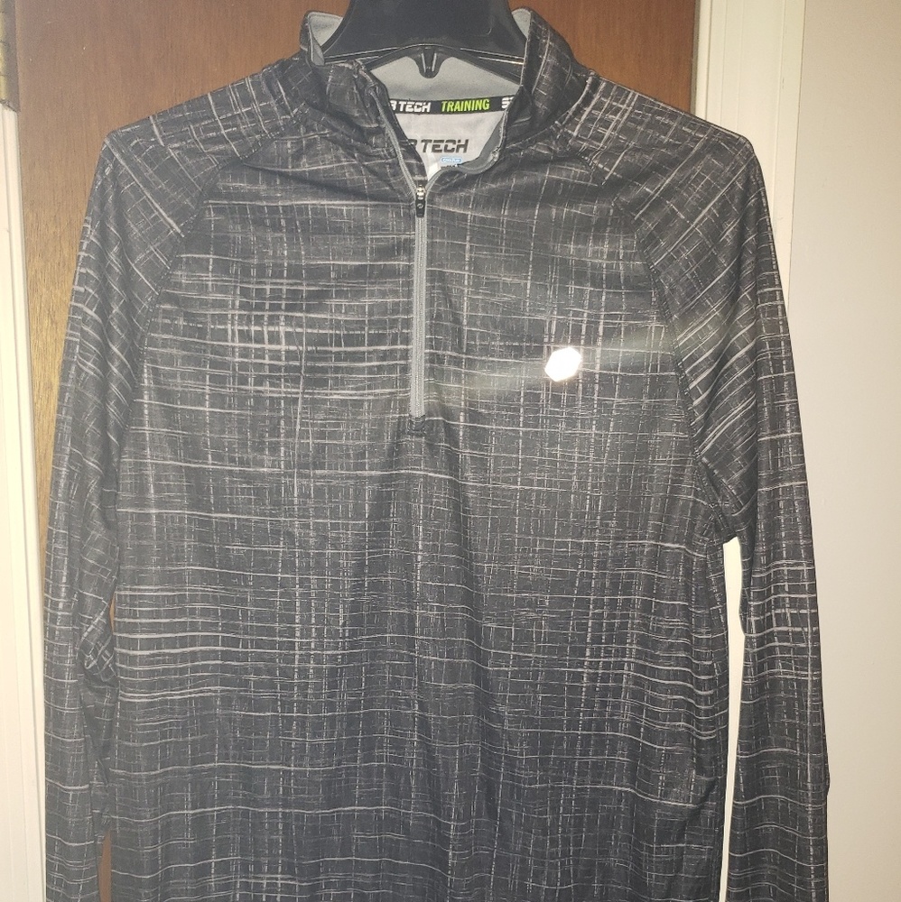 Medium Black SB Tech Quarter-Zip Pullover Shirt